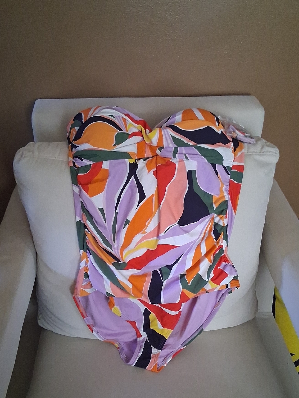 Multicolor Leaf-Print One-Piece Swimsuit - Strapless